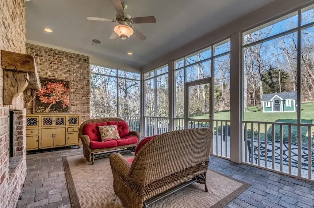 1330 Burton Valley Road Nashville TN 37215