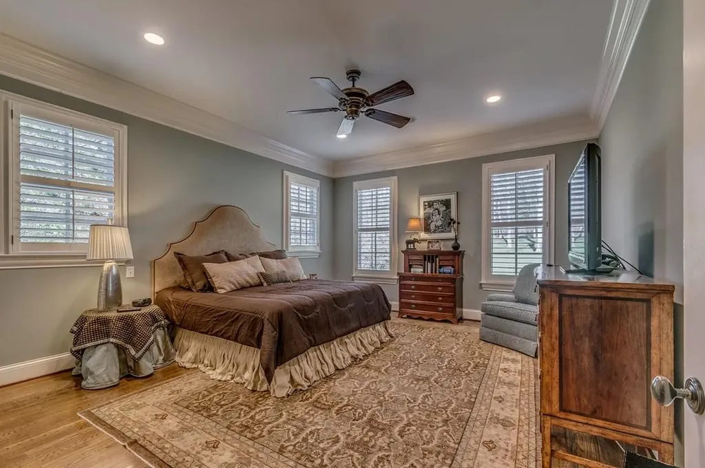 1330 Burton Valley Road Nashville TN 37215