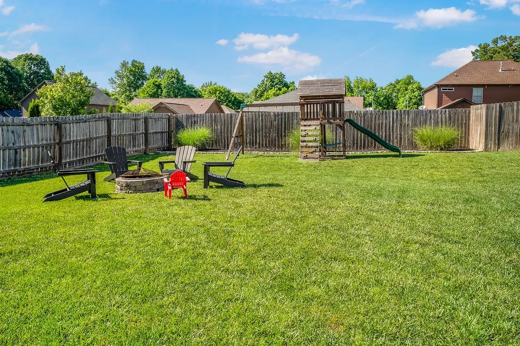 2917 Feng Way Clarksville TN 37040