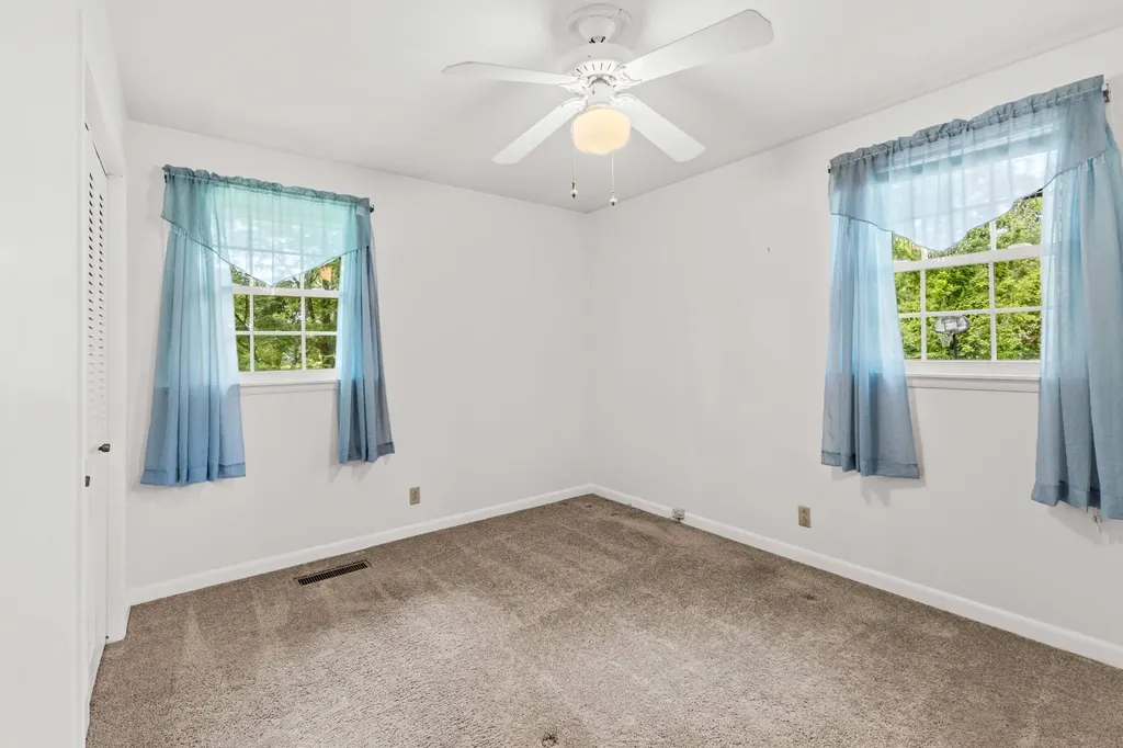 233 Iris Drive Hendersonville TN 37075