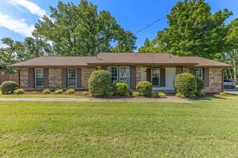 233 Iris Drive Hendersonville TN 37075