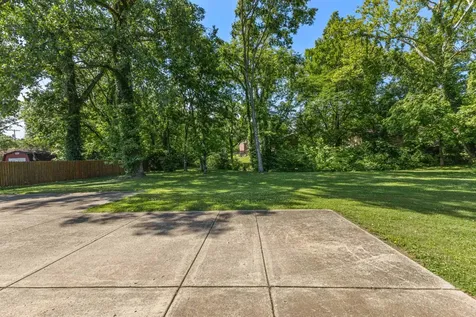 233 Iris Drive Hendersonville TN 37075
