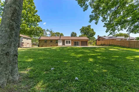 233 Iris Drive Hendersonville TN 37075