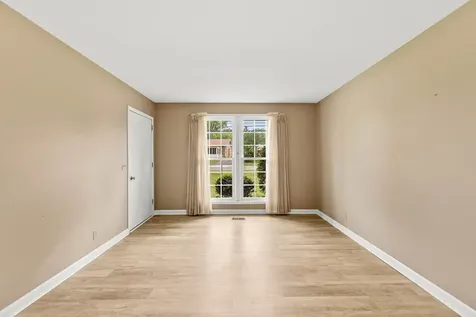 233 Iris Drive Hendersonville TN 37075