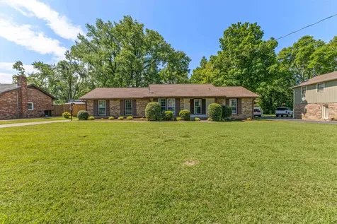 233 Iris Drive Hendersonville TN 37075