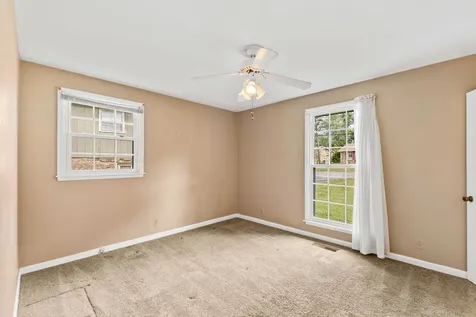 233 Iris Drive Hendersonville TN 37075