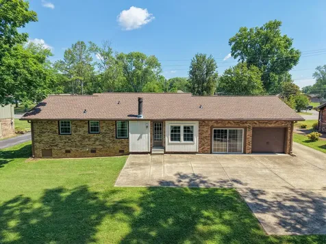 233 Iris Drive Hendersonville TN 37075