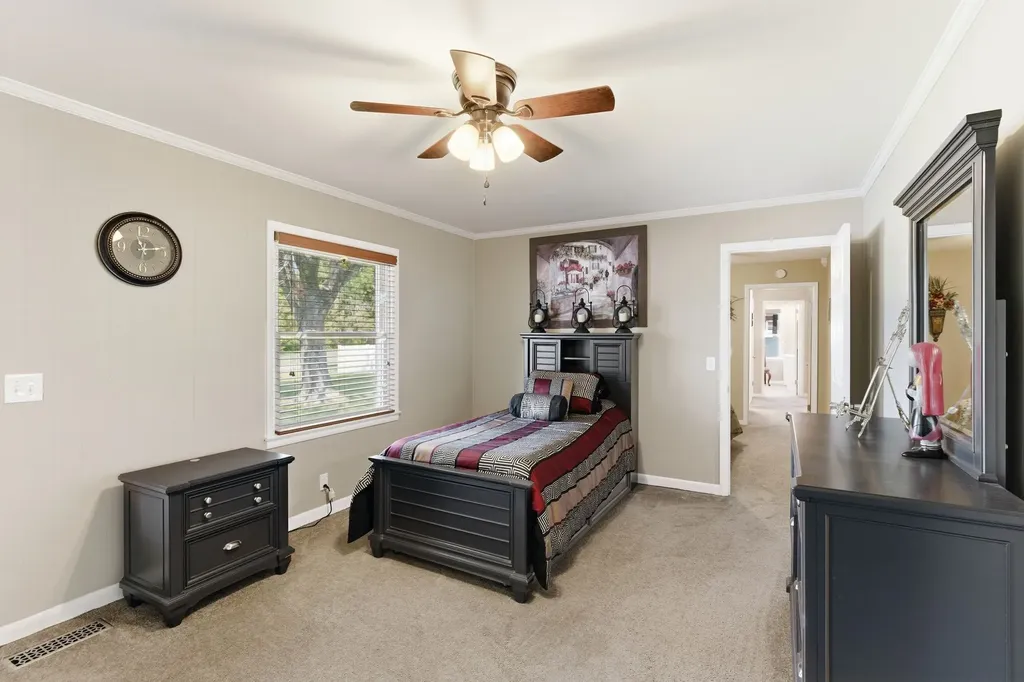 2678 Highway 41, S Greenbrier TN 37073