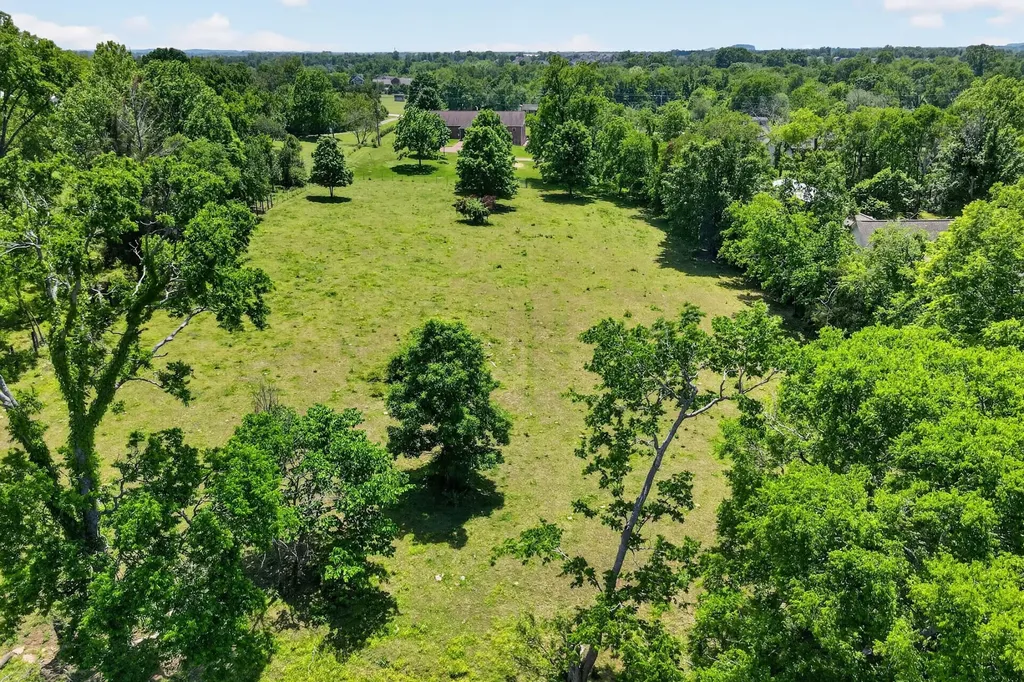1174 Highway 25 Gallatin TN 37066