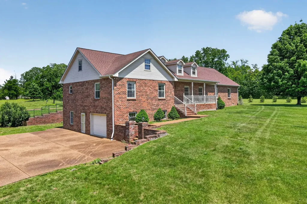 1174 Highway 25 Gallatin TN 37066