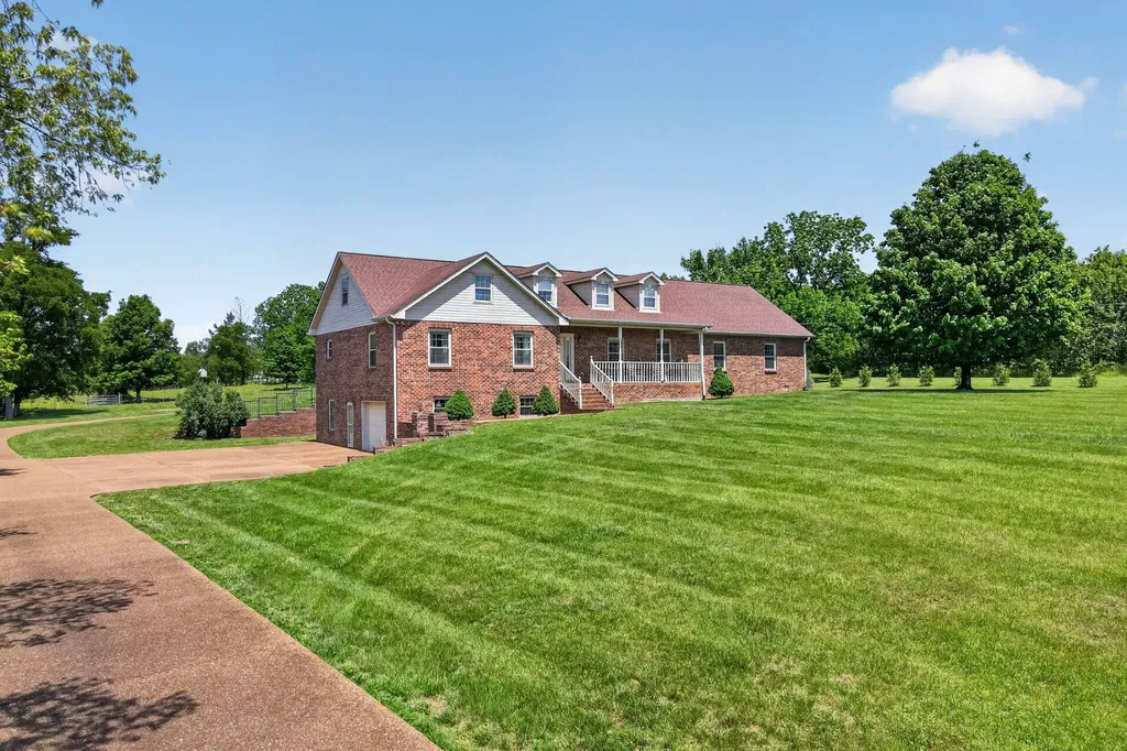 1174 Highway 25 Gallatin TN 37066