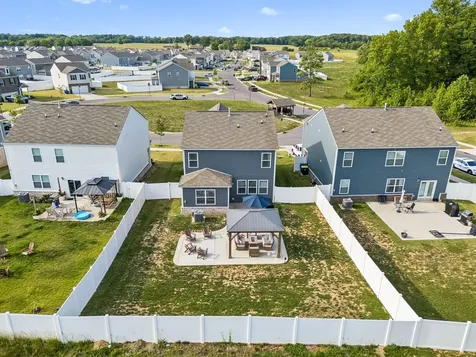 6022 Christeene Court White House TN 37188