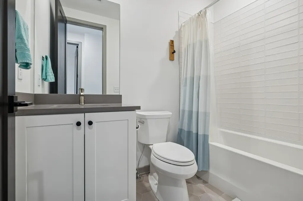 2004 Edison Park Lane Nashville TN 37209