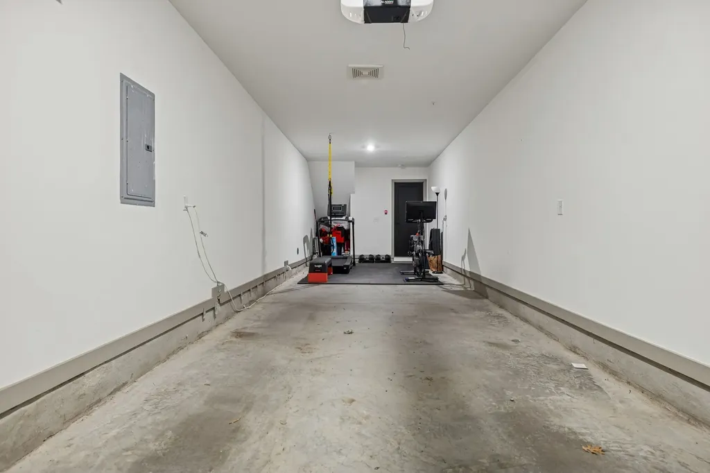 2004 Edison Park Lane Nashville TN 37209