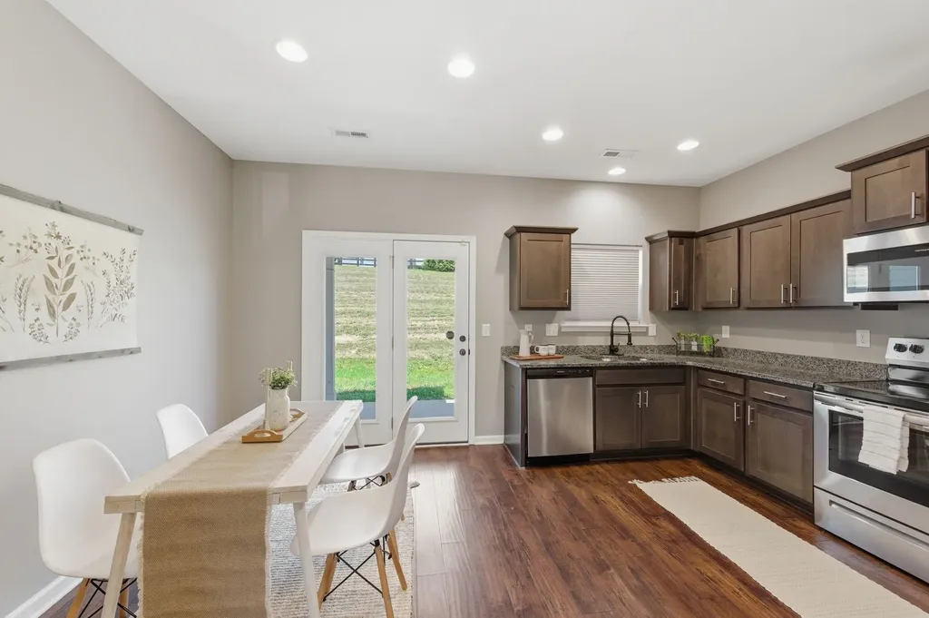 208 Bell Forge Court White Bluff TN 37187