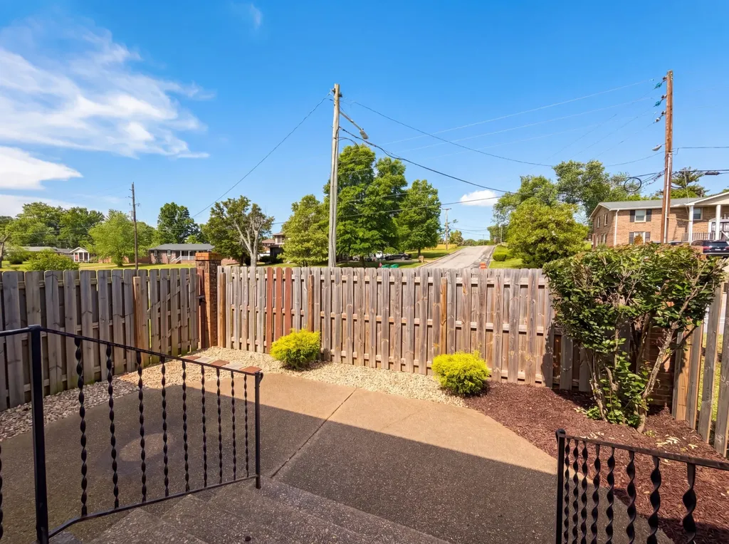 1014 Heritage Drive Madison TN 37115