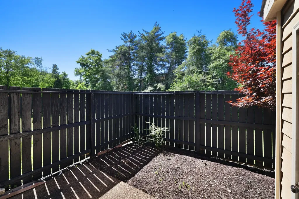 222 Westfield Drive Nashville TN 37221