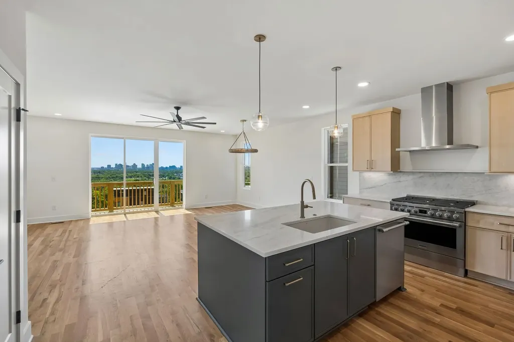 2160 Summitt Avenue Nashville TN 37218