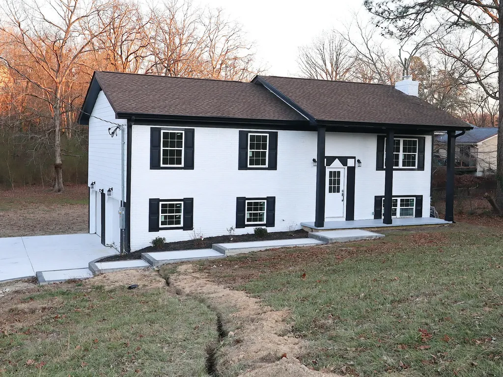 2512 Maplewood Drive Chattanooga TN 37421