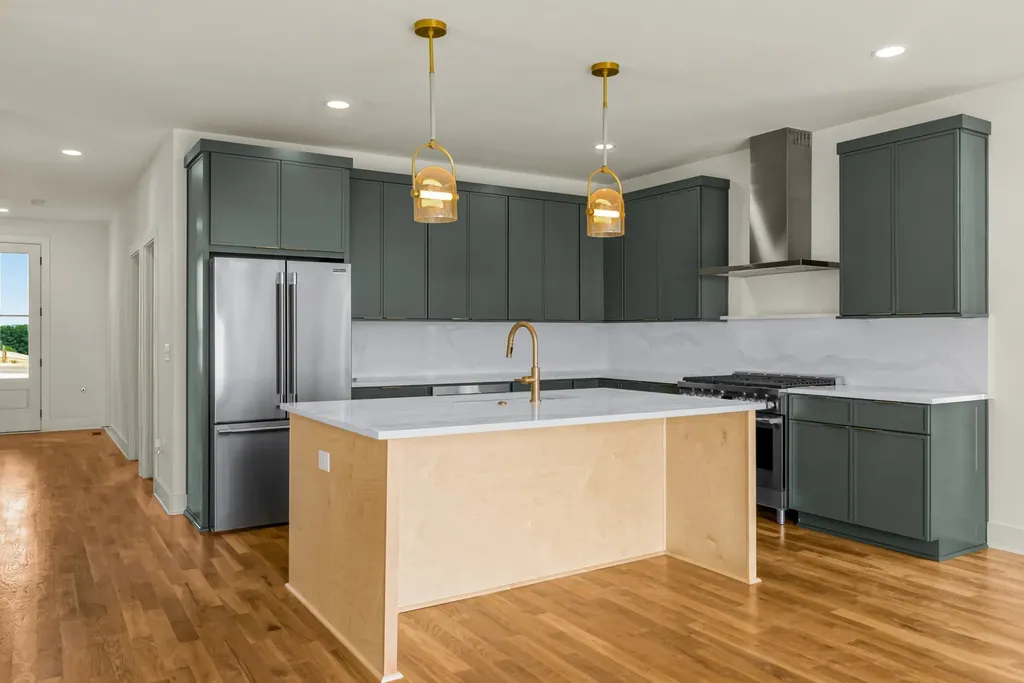 2158 Summitt Avenue Nashville TN 37218