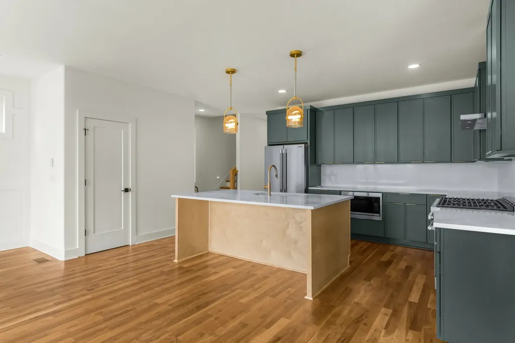 2158 Summitt Avenue Nashville TN 37218