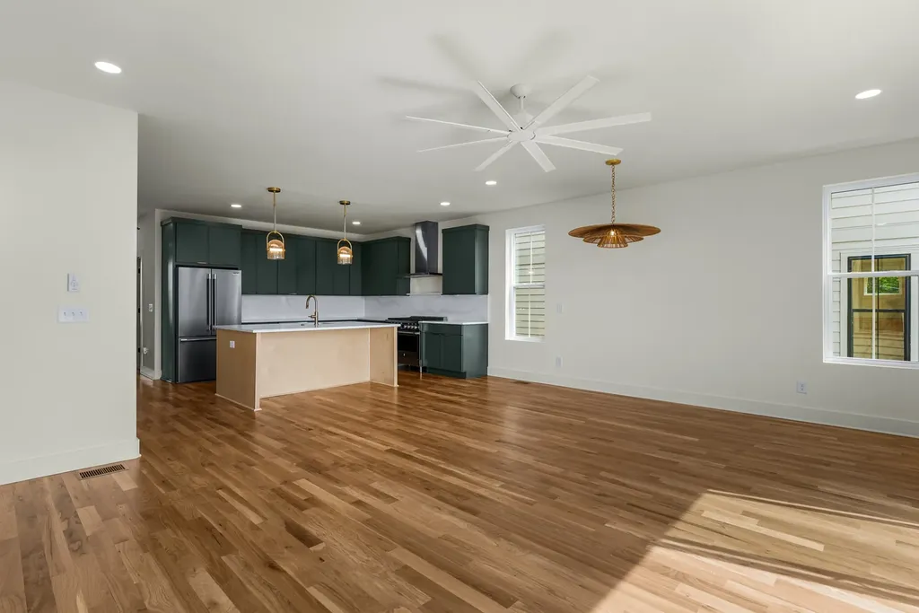 2158 Summitt Avenue Nashville TN 37218