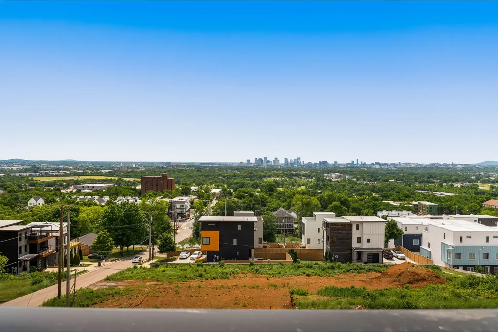 2158 Summitt Avenue Nashville TN 37218