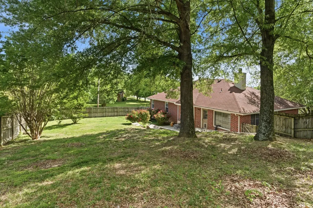 1701 Ridgemere Court Hermitage TN 37076