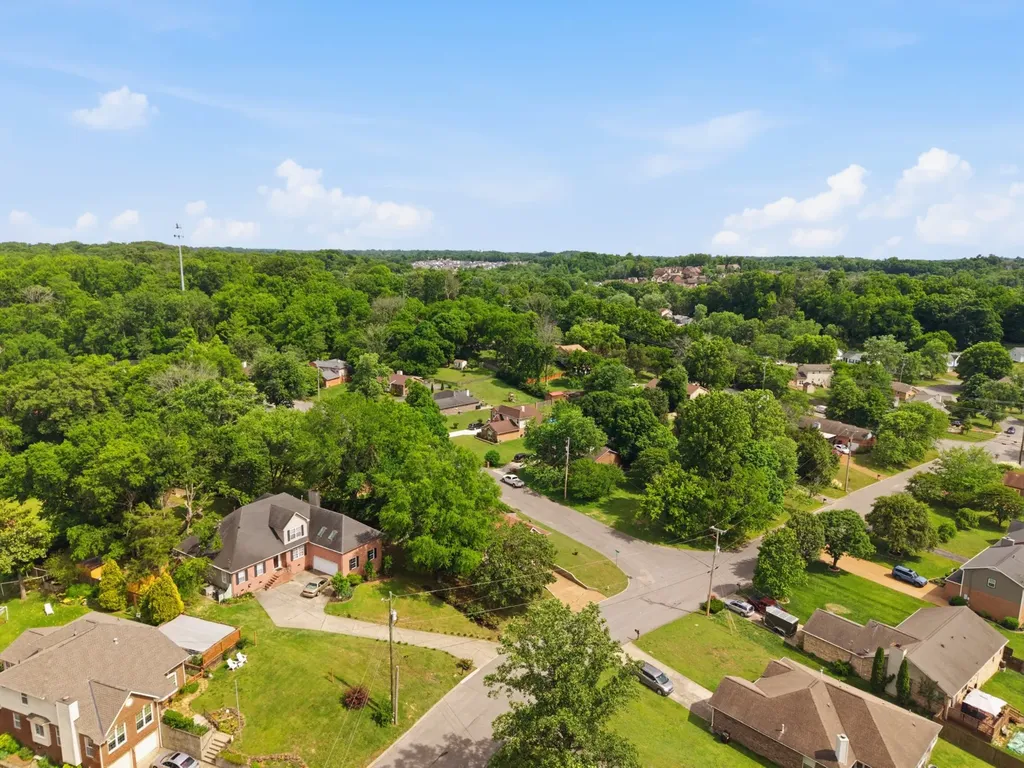 1701 Ridgemere Court Hermitage TN 37076