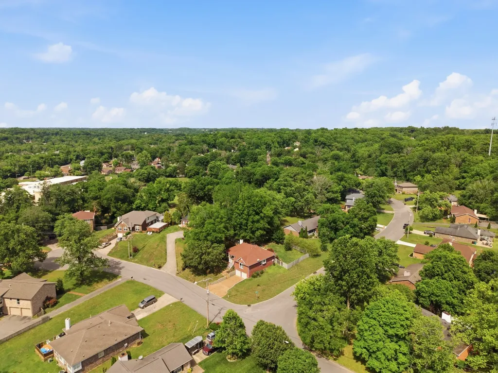1701 Ridgemere Court Hermitage TN 37076