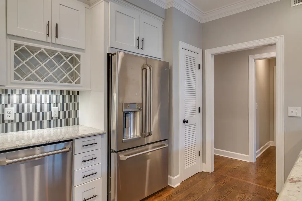 2040 Graybar Lane Nashville TN 37215