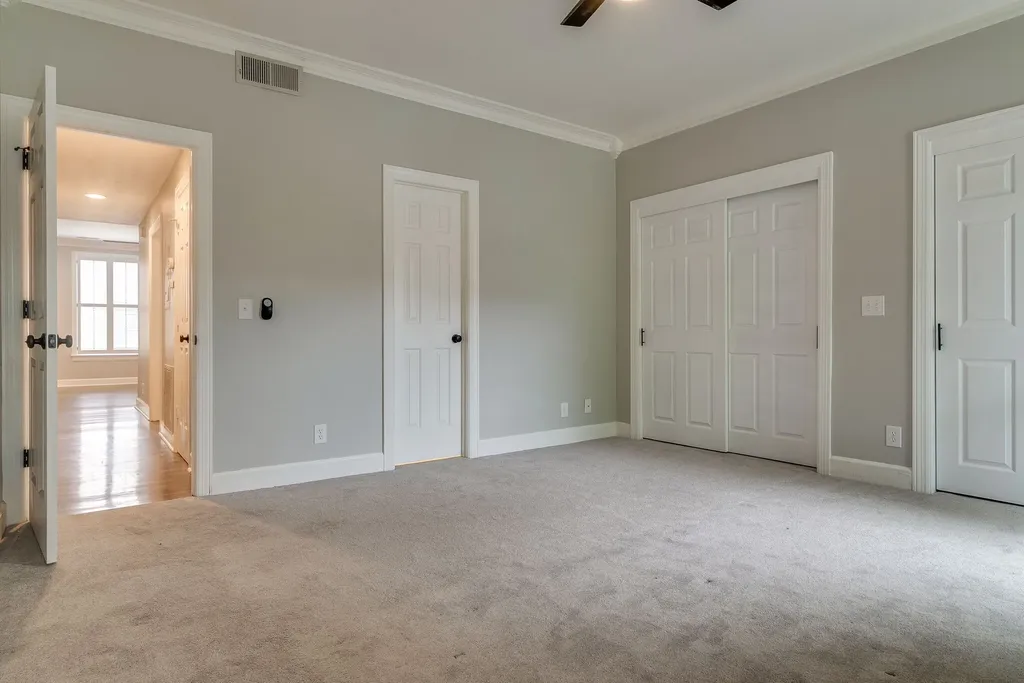 2040 Graybar Lane Nashville TN 37215