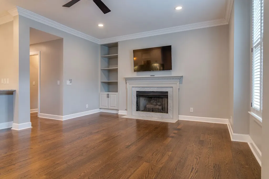 2040 Graybar Lane Nashville TN 37215