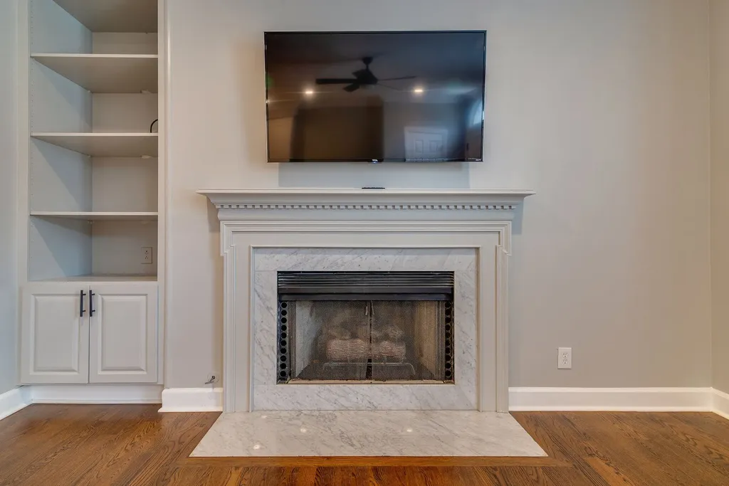 2040 Graybar Lane Nashville TN 37215