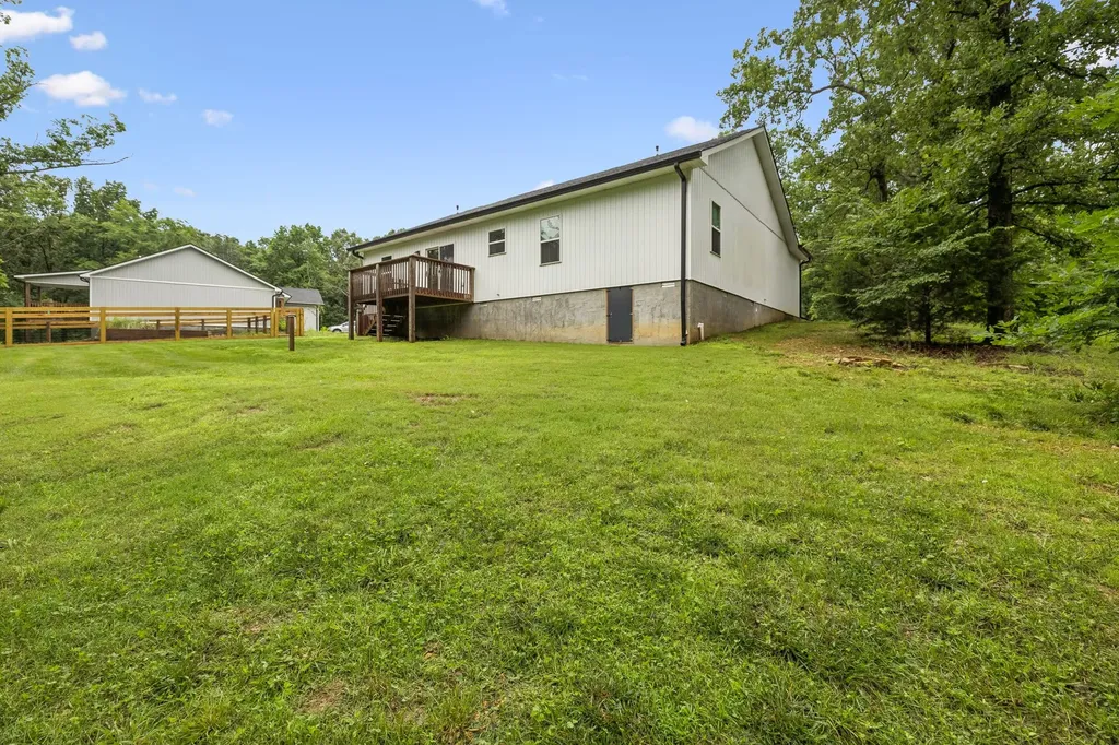 111 Friel Drive Waverly TN 37185