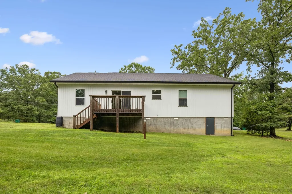 111 Friel Drive Waverly TN 37185