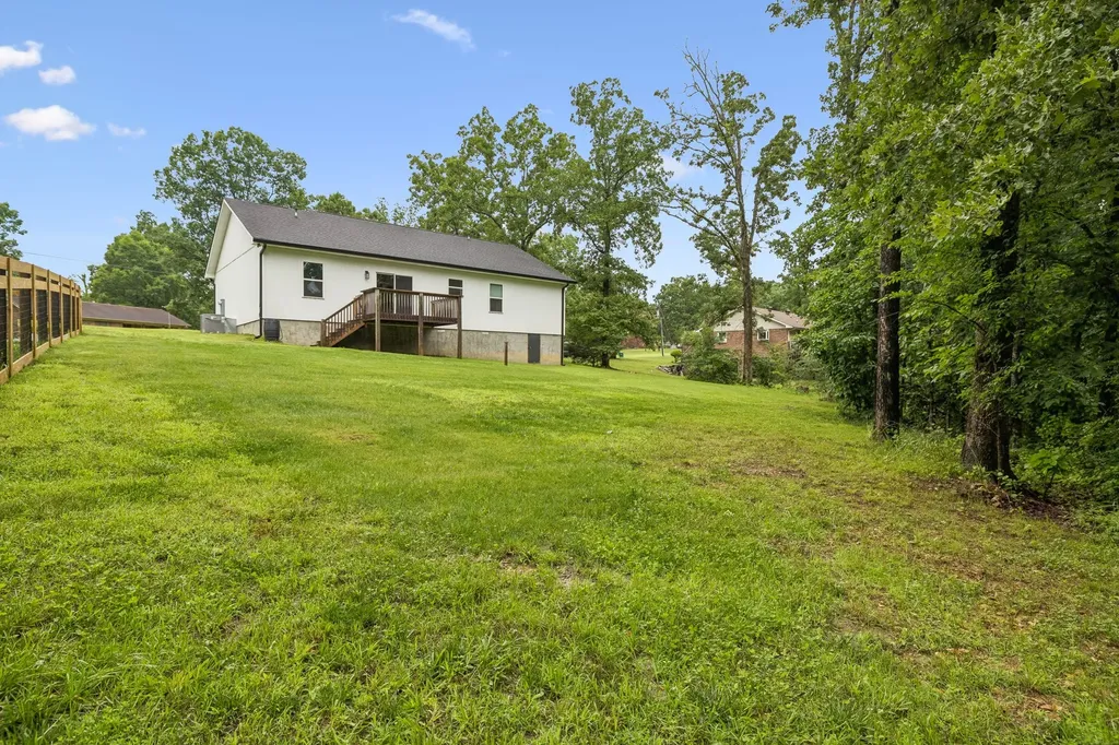 111 Friel Drive Waverly TN 37185