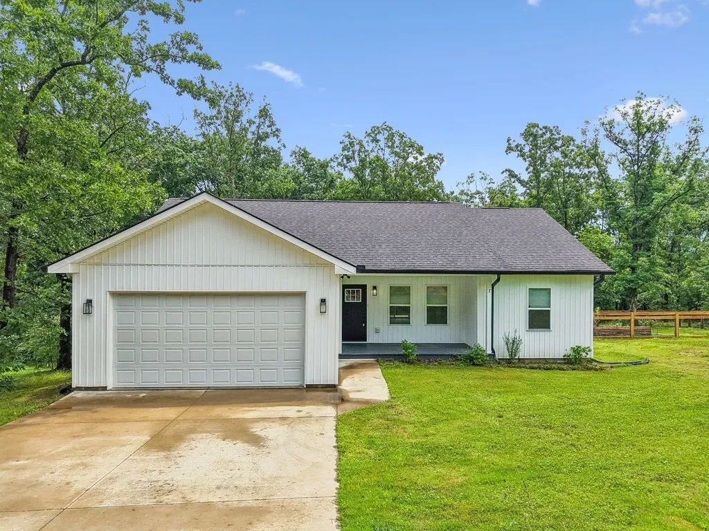 111 Friel Drive Waverly TN 37185