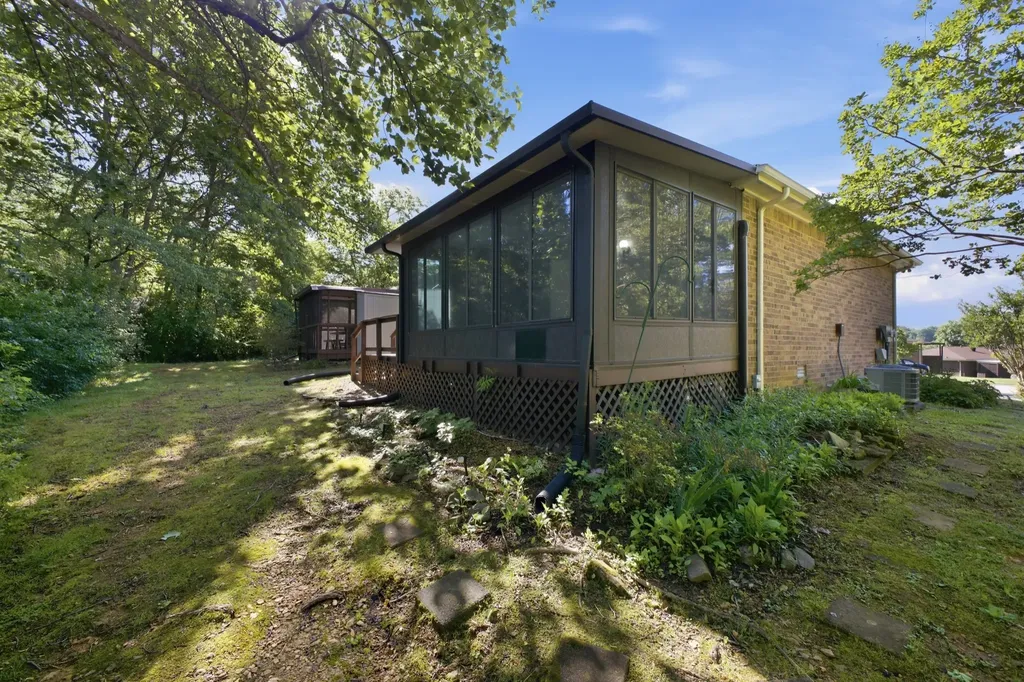 413 Deer Lake Drive Nashville TN 37221