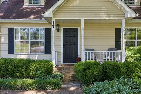 127 Deer Point Road Unionville TN 37180