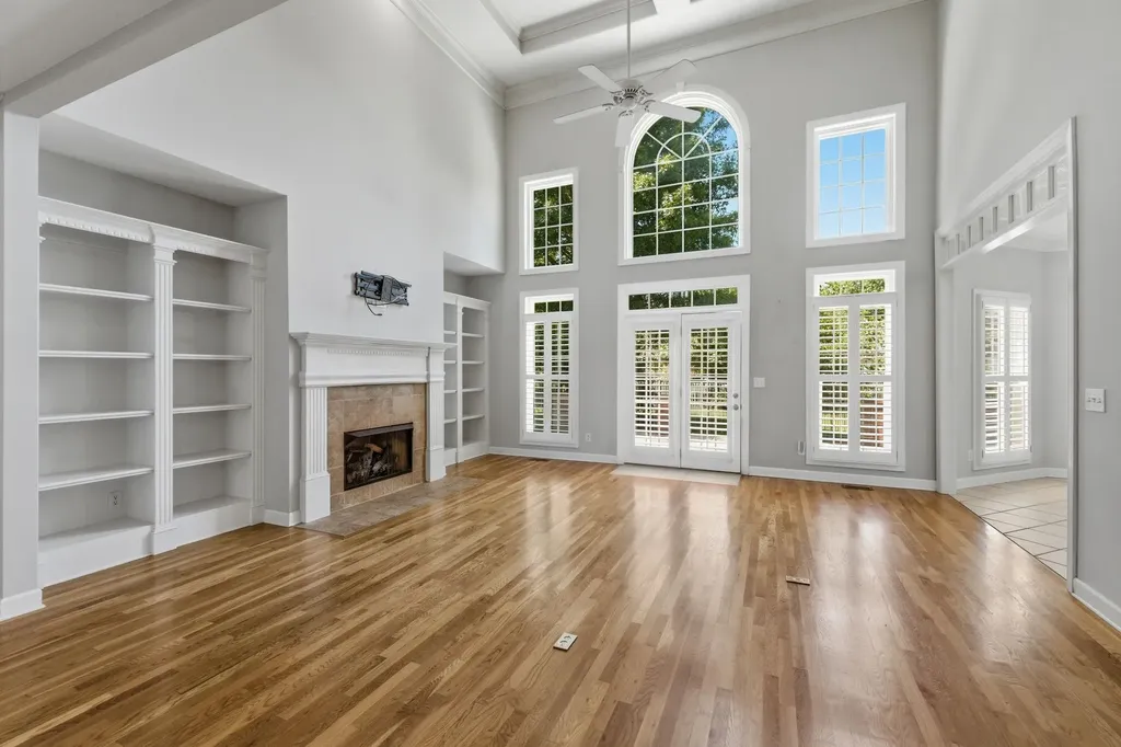 2322 Garrison Cove Murfreesboro TN 37130