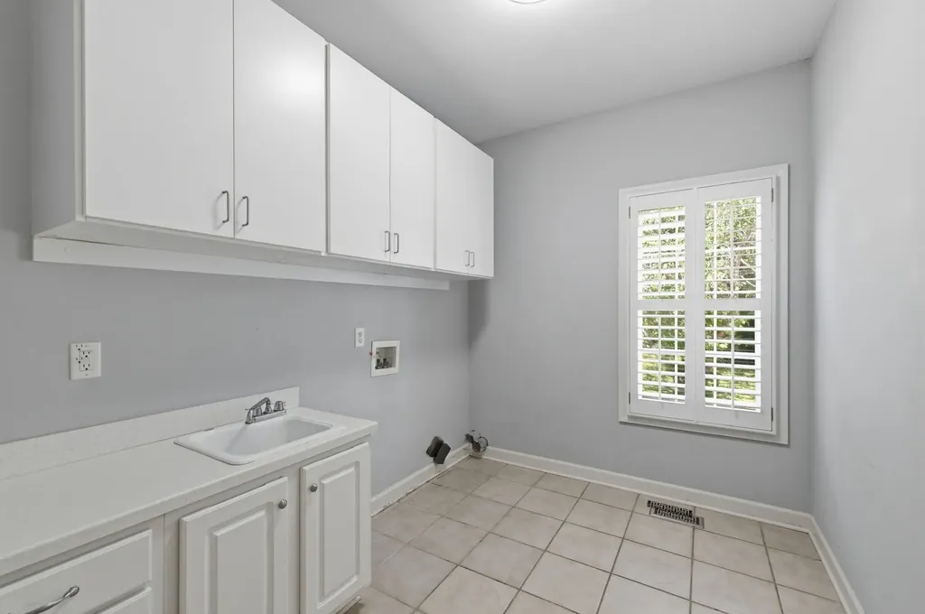 2322 Garrison Cove Murfreesboro TN 37130
