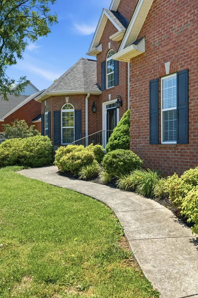 2322 Garrison Cove Murfreesboro TN 37130