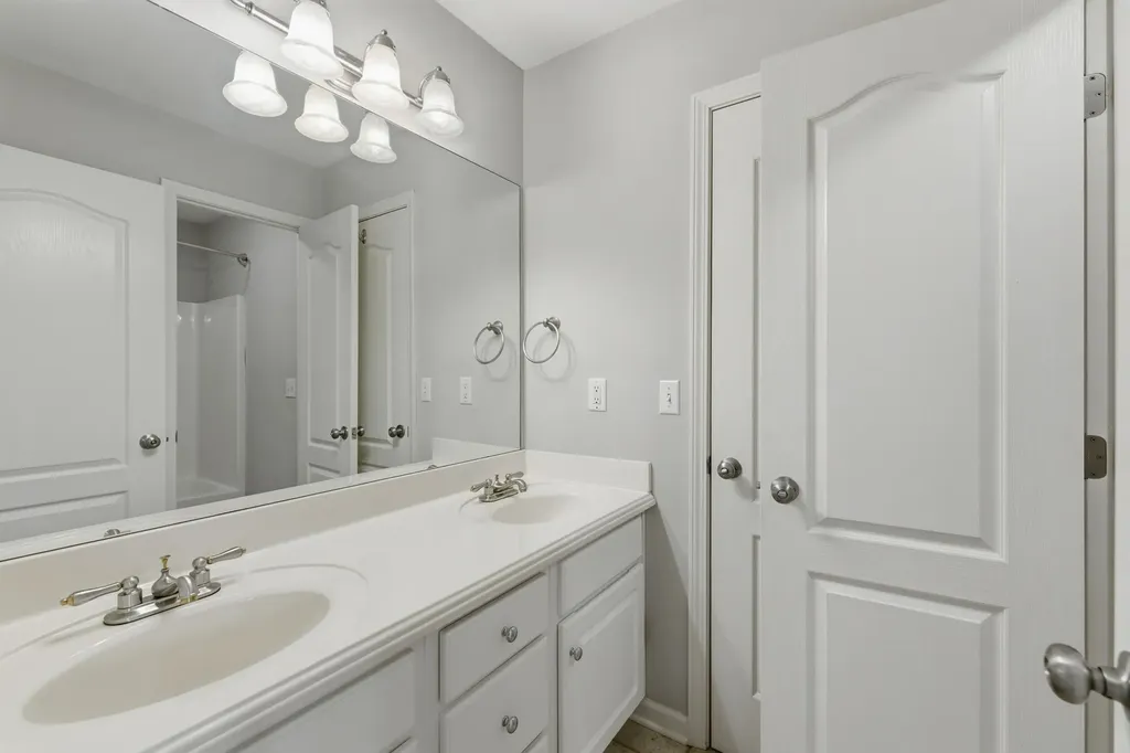 2322 Garrison Cove Murfreesboro TN 37130
