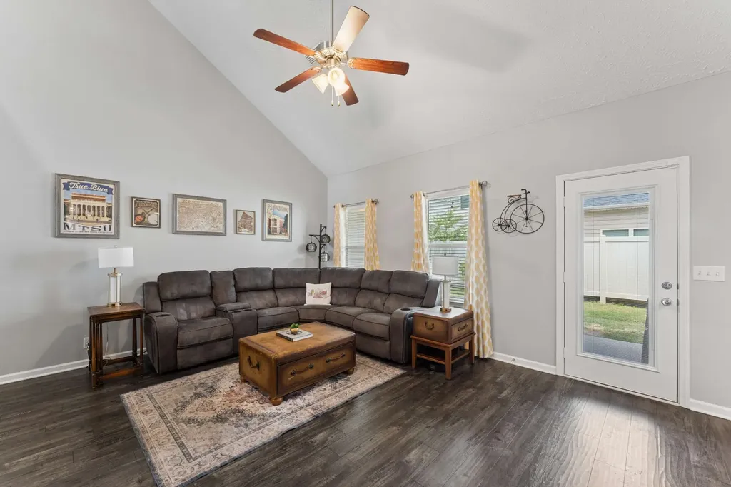 4416 Sunday Silence Way Murfreesboro TN 37128