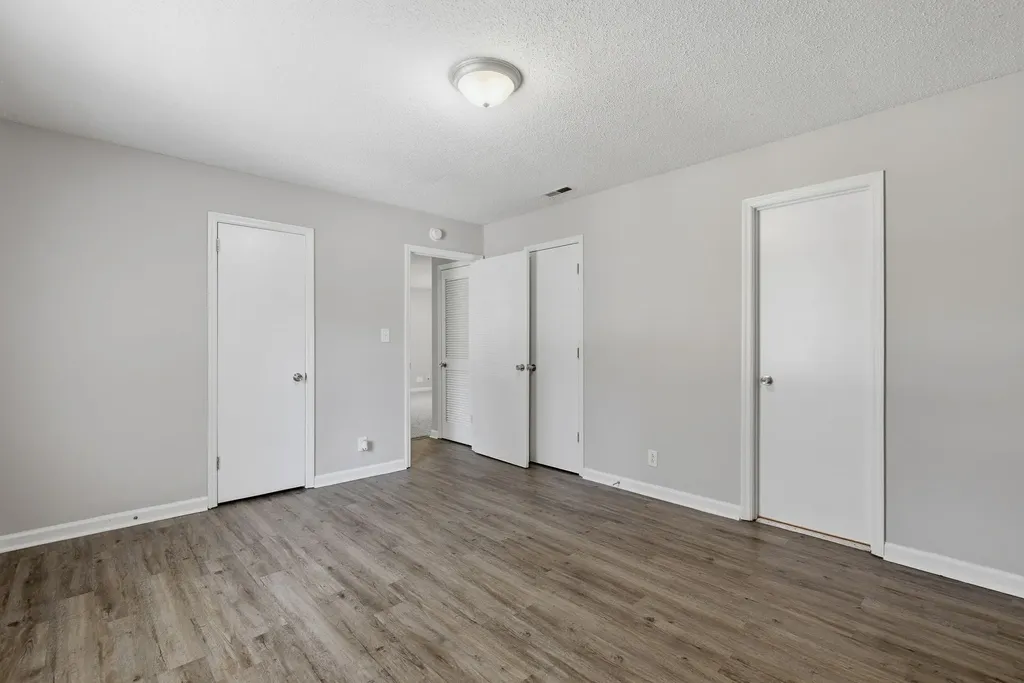 353 Dupuis Drive Clarksville TN 37042