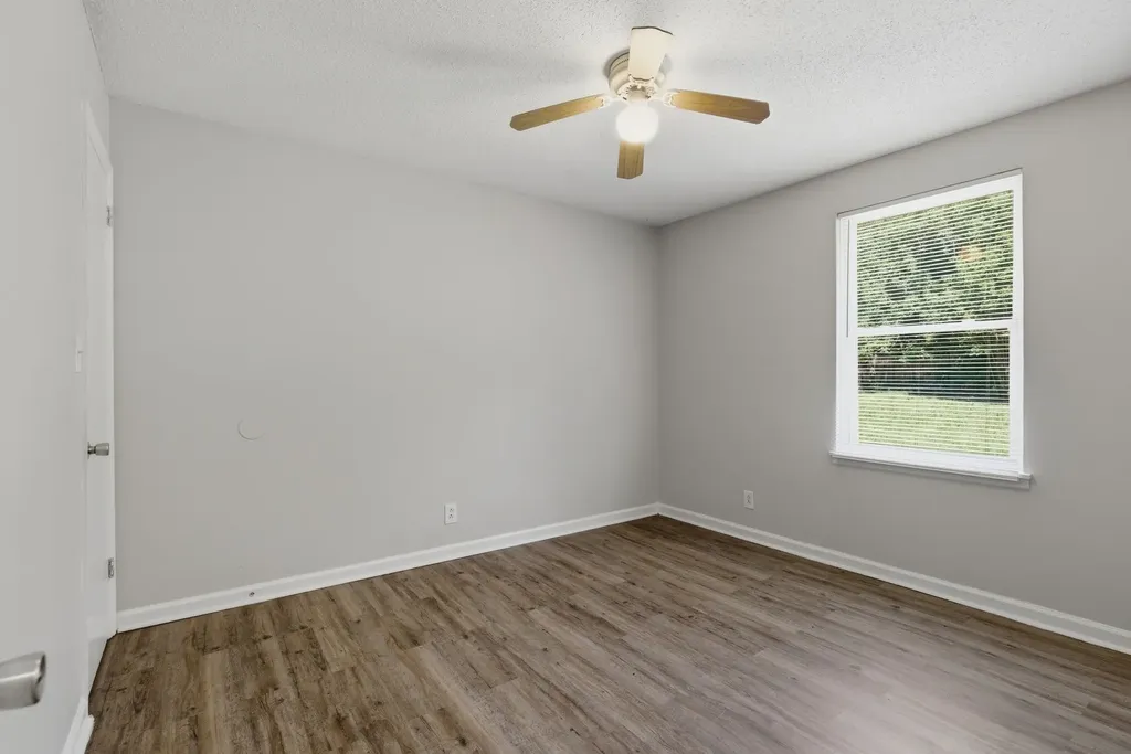 353 Dupuis Drive Clarksville TN 37042