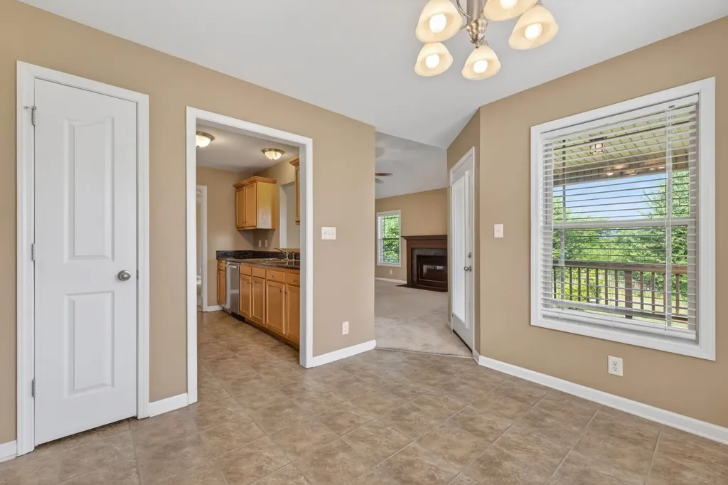 984 Chardea Court Clarksville TN 37040