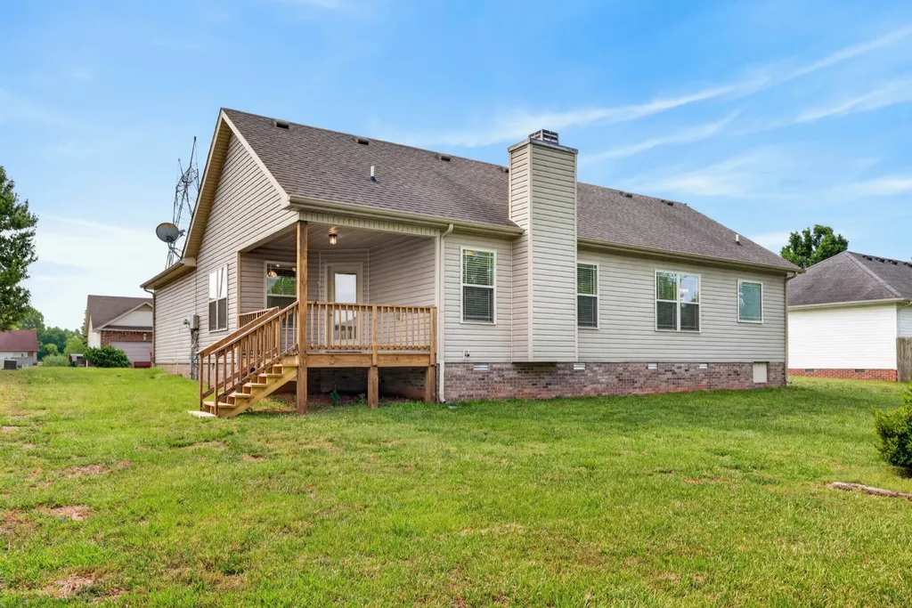 984 Chardea Court Clarksville TN 37040