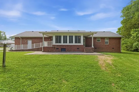 404 Heikens Drive Decherd TN 37324